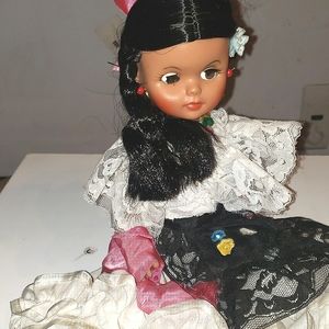 Rare Vintage Native American Doll Braided Hair Moving Eyes Multicolor Costume